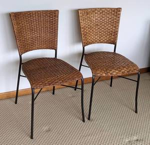 lot 32 image: Pair of Wicker Side Accent Chairs