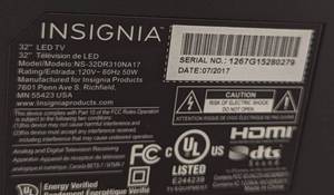 lot 34 image: Insignia 32 Smart TV