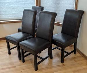 lot 8 image: Black Leather Dining Chair Set