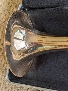 lot 102 image: Getzen 400 Series Trombone