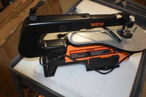 Scroll saw