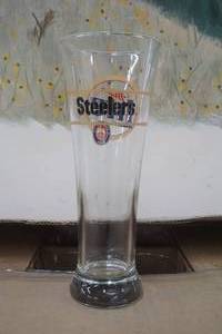 lot 200 image: Miller Lite Steelers 16oz Glasses