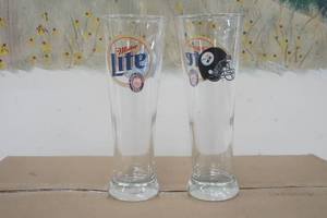 lot 205 image: Miller Lite Steeler Version 1 16oz Glasses