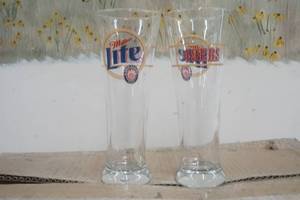 lot 207 image: Miller Lite 49ers 16oz Glasses