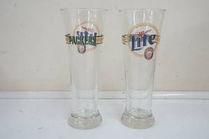 lot 219 image: Miller Lite NFL Packers 16 oz. glasses