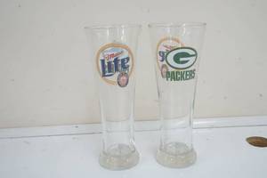 lot 234 image: Miller Lite NFL Packers 16 oz. glasses