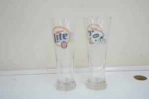 lot 238 image: Miller Lite NFL Jets 16 oz. glasses