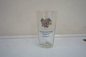 lot 240 image: Post Super Bowl 16 oz. beer glass