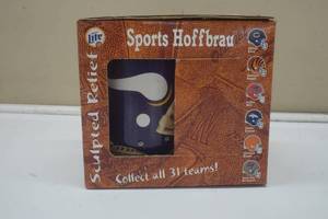 lot 325 image: Vintage Miller Lite stein, Vikings