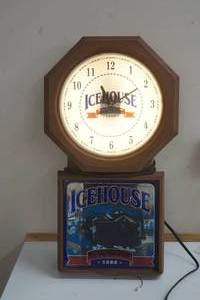 lot 331 image: Icehouse lighted clock