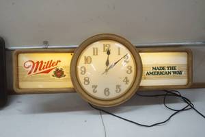 lot 338 image: Miller lighted clock