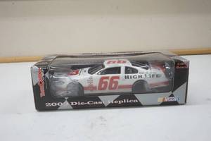 lot 347 image: 2010 Die Cast High Life car
