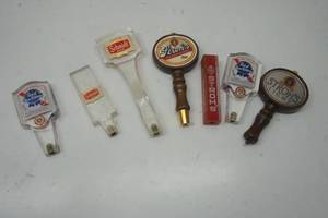 lot 355 image: Lot of beer tap handles