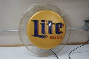 lot 358 image: Bottle Top Miller Light Sign (Doesnt light up)