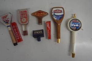 lot 365 image: Vintage lot of beer tap handles