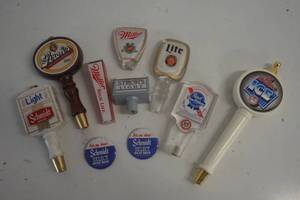 lot 367 image: Vintage lot of beer tap handles