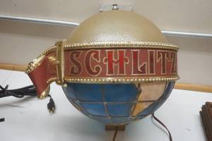 lot 381 image: Schlitz Globe