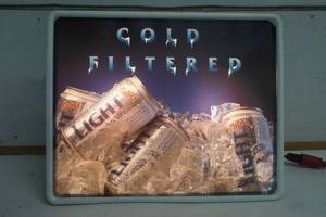 lot 402 image: Pabst Light Beer Lighted sign Wall Display