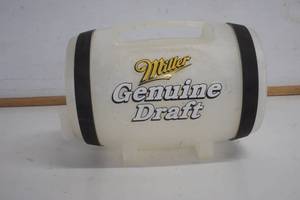 lot 437 image: Miller Genuine Draft 64oz Ice Keg