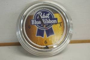 lot 448 image: Pabst Blue Ribbon Neon Clock (needs cord & Battery for clock)