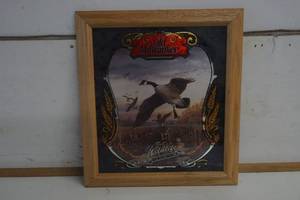 lot 479 image: Old Milwaukee Wild Life Series Geese