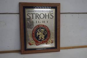 lot 502 image: Strohs Light Beer Picture