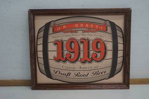 lot 676 image: On Draft 1919 Draft Root Beer with out glass