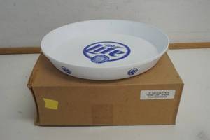 lot 722 image: Plastic Lite 13 Serving Trays case of 10