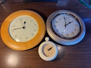 lot 51 image: Three Clocks and Alarm Clock