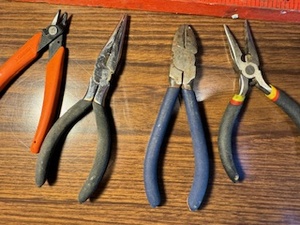 lot 63 image: Allis Chalmers Level, Needle Nose Pliers and Cutting Tools