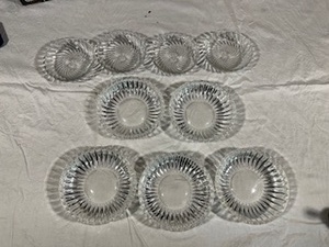lot 88 image: Beautiful Crystal and Glass Serving DishesCandy Dishes. Set of four and Set of five.
