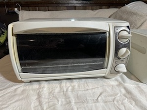 lot 136 image: Two Black and Decker Toaster Ovens