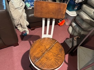 lot 147 image: Retro Bar Stool