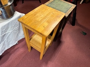 lot 178 image: Pair of Side Tables