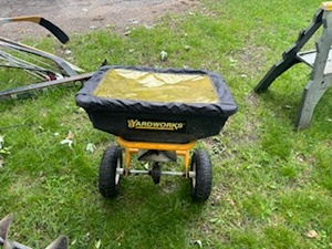 lot 4 image: Yardworks Tow-Behind Spreader 85 Lb Capacity