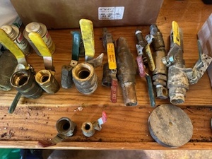 lot 15 image: Miscellaneous Fittings and Connectors