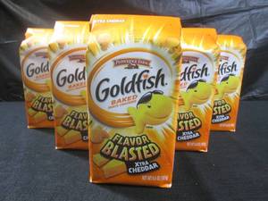 lot 386 image: (C-1) 6 Bags Goldfish Baked Snack Crackers 6.6oz Best by March 2024