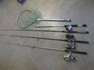 lot 403 image: (EW1) Fishing Rods and Reels and Fishing Net