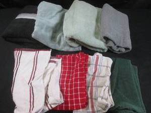 lot 405 image: (D-3) Assorted Bath and Hand Towels...