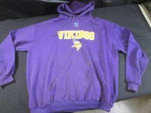 lot 407 image: (BS) Vikings Pull-Over Hoodie Size XL - Needs Cleaning