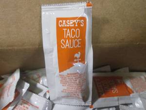 lot 431 image: (BR3) 200 Pouches of Taco Sauce Best by June 2024