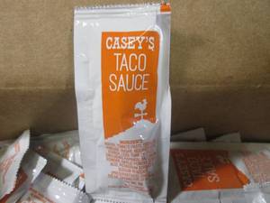 lot 434 image: (BR3) 200 Pouches of Taco Sauce Best by June 2024