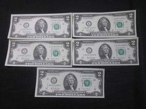 lot 36 image: (CNTR) 5 Uncirculated Sequential $2 Dollar Bills