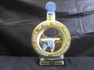 lot 84 image: (FS) Vintage 1971 Regal China Beam Liquor Bottle Decanter Order Of The Blue Goose 11 12 Tall
