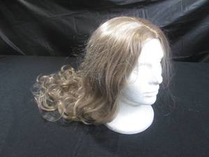 lot 122 image: (EC1) Wig - Tag Inside Says 1 - Foam Head Not Included