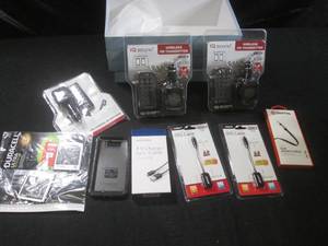 lot 140 image: (CSB) Wireless FFM Transmitters, Micro Cords Etc
