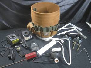 lot 150 image: (CS) Bucket with Bucket Boss 35 Organizer with Misc - See Photos