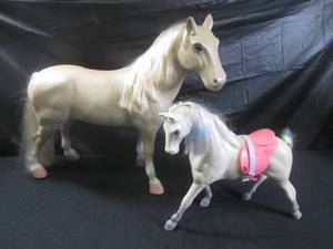 lot 191 image: (CSB) 2 Large Play Horse Figures 20 and 14 High