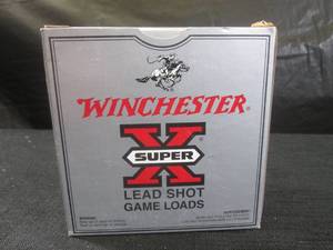 lot 237 image: (BSB) Box of 25 Rounds Winchester 12 Gauge Super X Lead Shot Game Loads