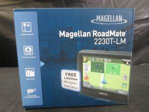 lot 298 image: (EC1) Magellan RoadMate 2230T-LM 4.3 GPS Navigator
